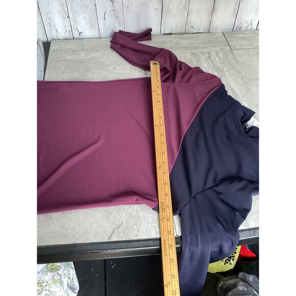 August 1 eight turtleneck sweater black/burgundy SIZE -S (W17/L23) - Picture 3 of 5